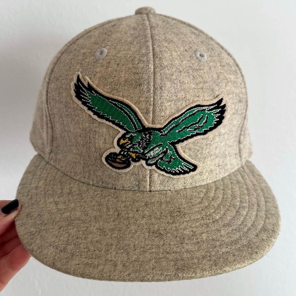 Philadelphia Eagles Wool Hat Heathered Tan Gray Embroidered Logo S/M